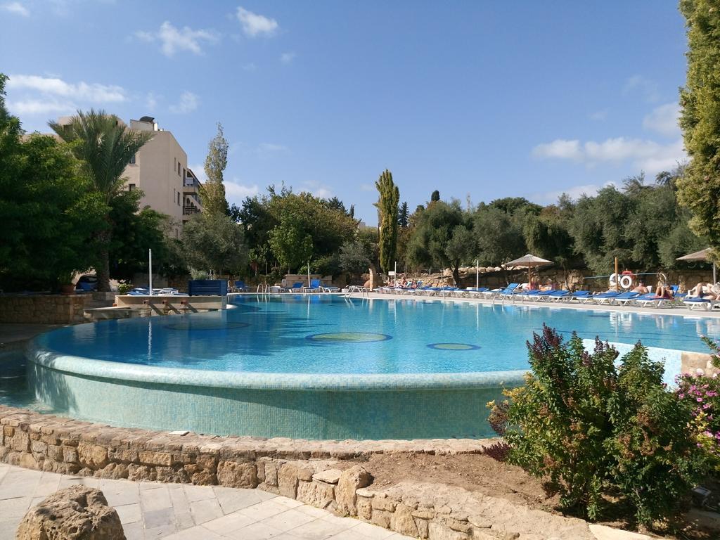 Basilika *